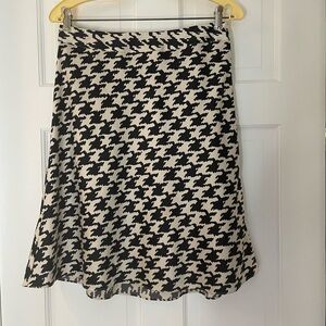 Banana Republic Black and White A-Line Skirt